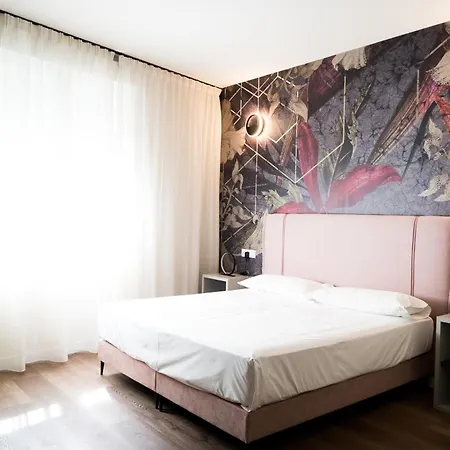 Hospedium Hotel Real Orellana Hotel